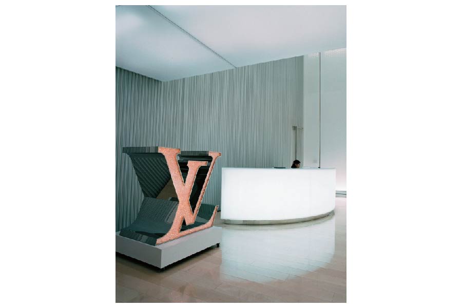 RIZZOLI Louis Vuitton: A Passion for Creation: New Art, Fashion