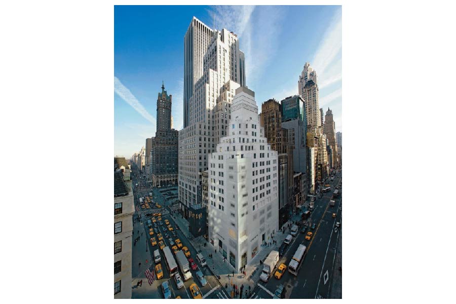 RIZZOLI Louis Vuitton: A Passion for Creation: New Art, Fashion