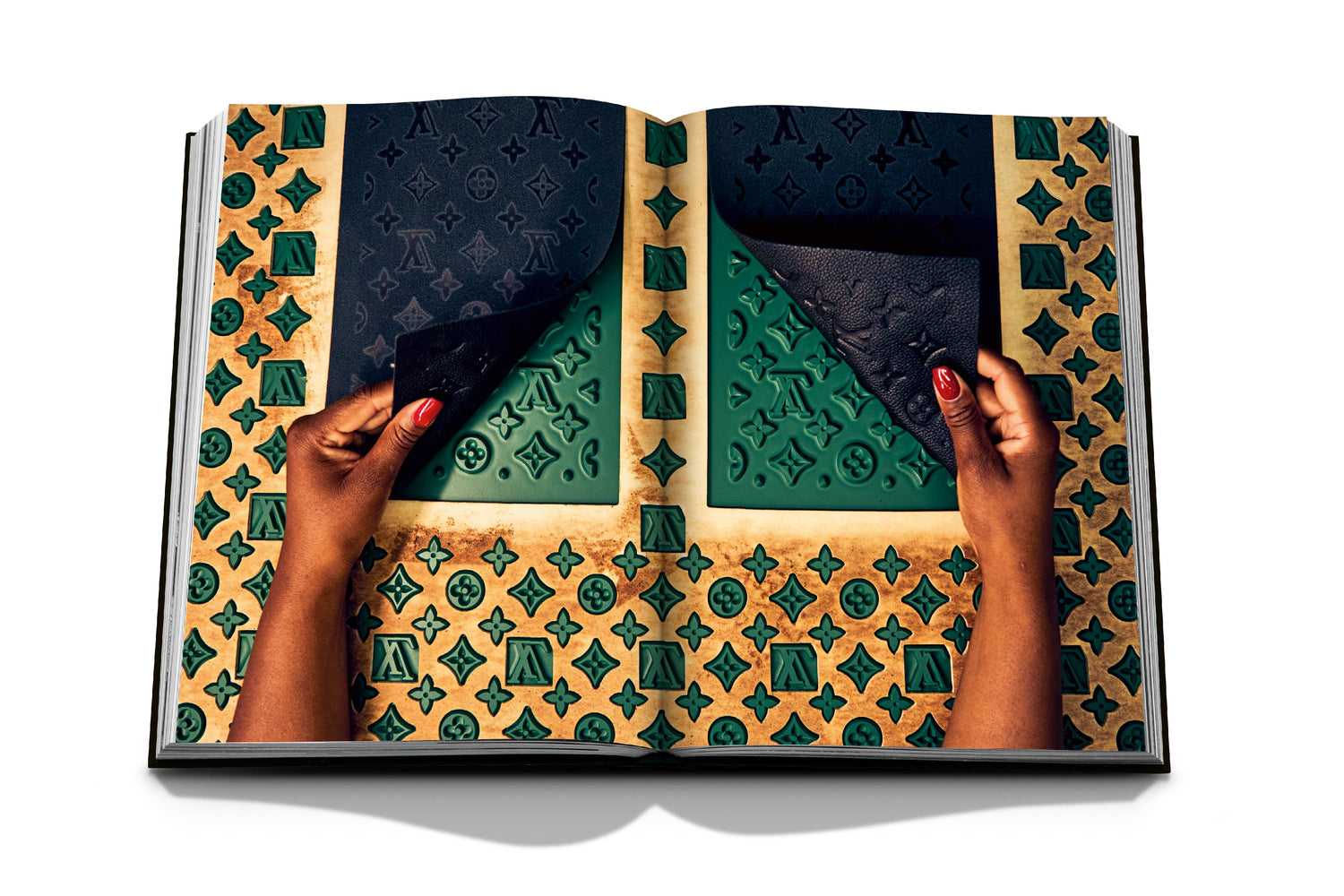 ASSOULINE Louis Vuitton Manufactures – Wynn at Home