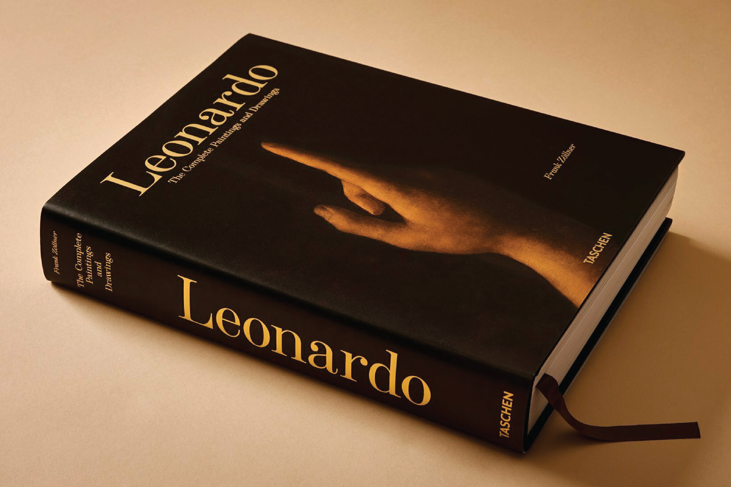 
                  
                    TASCHEN Leonardo. The Complete Paintings and Drawings
                  
                