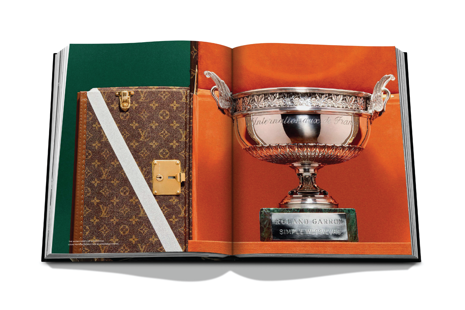 louis vuitton trophy trunks