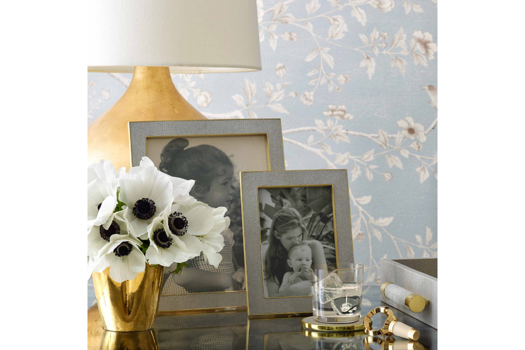 Classic Shagreen Frame, Dove